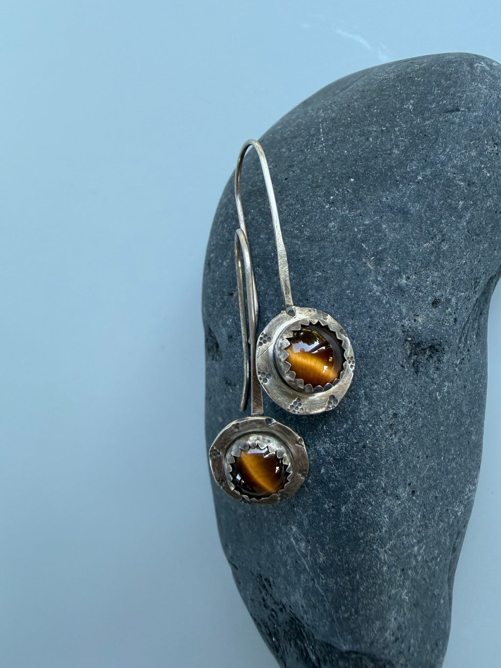Tiger’s eye silver circle threader earrings