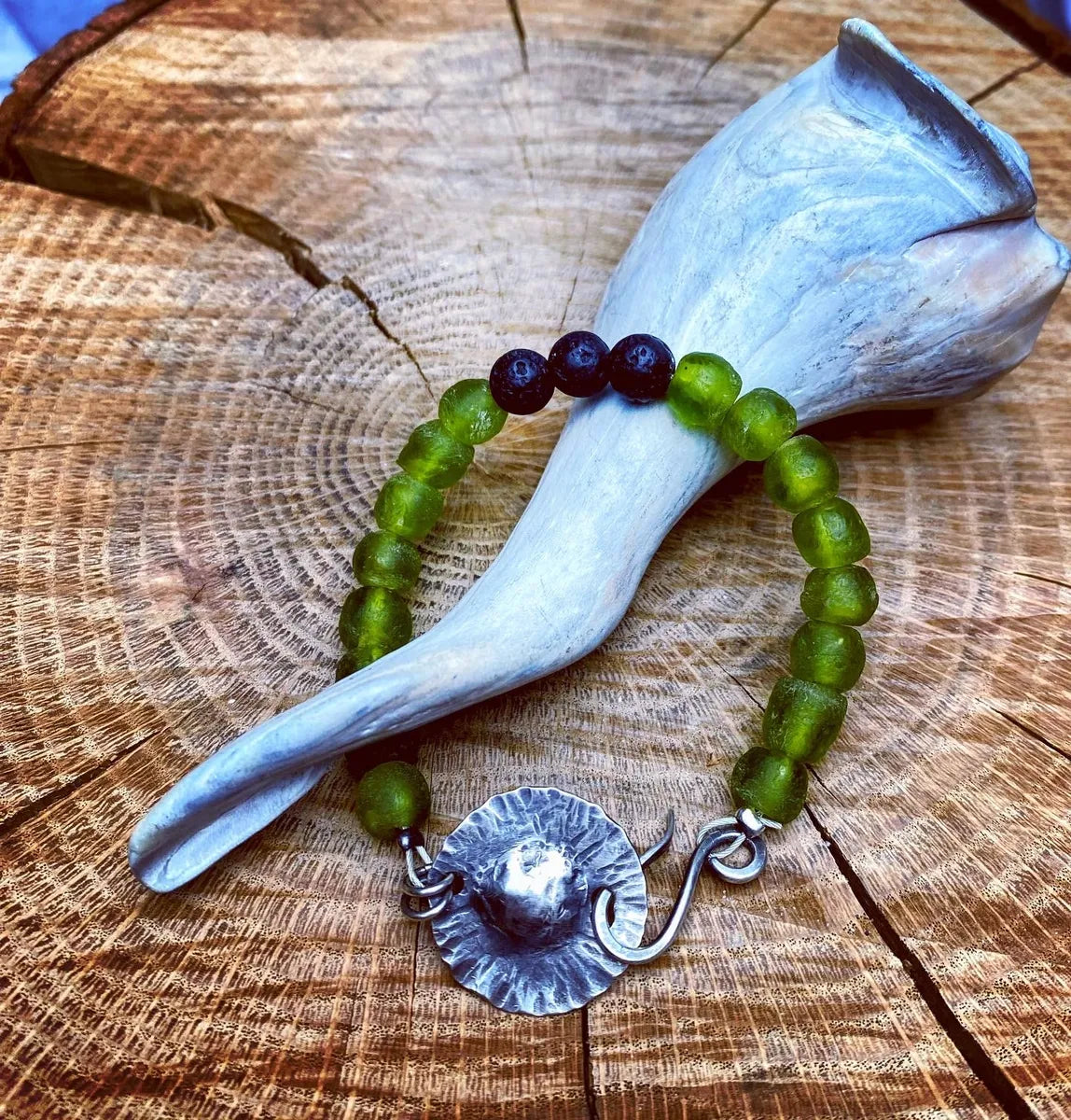 Aroma therapy bracelet Green Glass