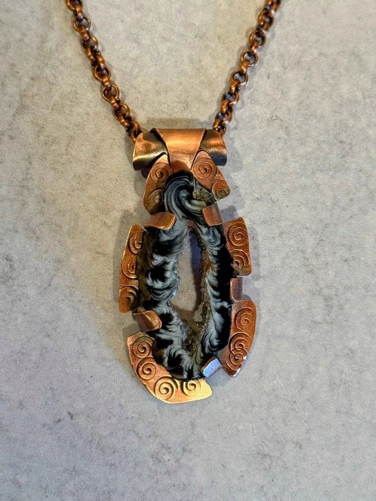 Agate Druzy Geode and copper necklace 2