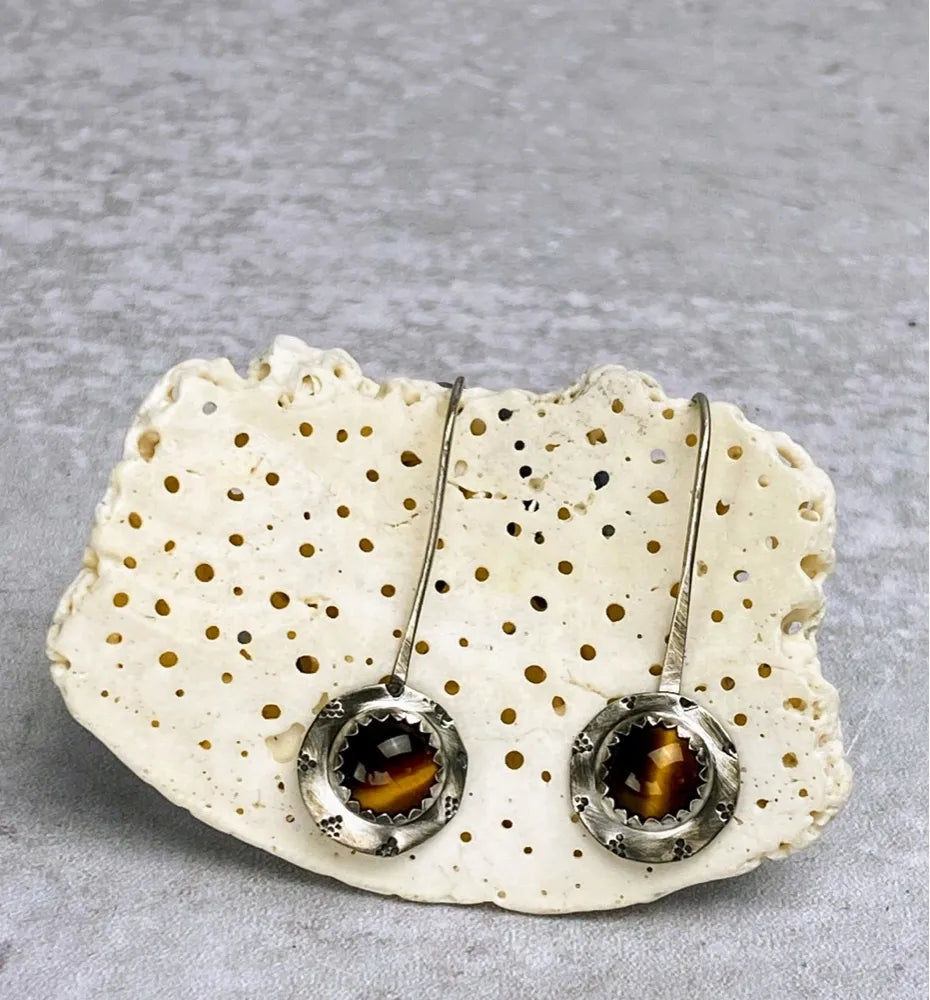 Tiger’s eye silver circle threader earrings