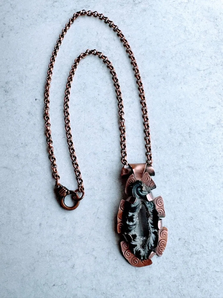 Agate Druzy Geode and copper necklace 2
