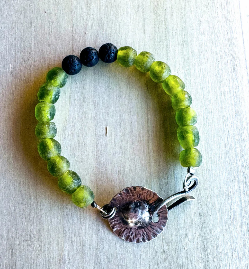 Aroma therapy bracelet Green Glass