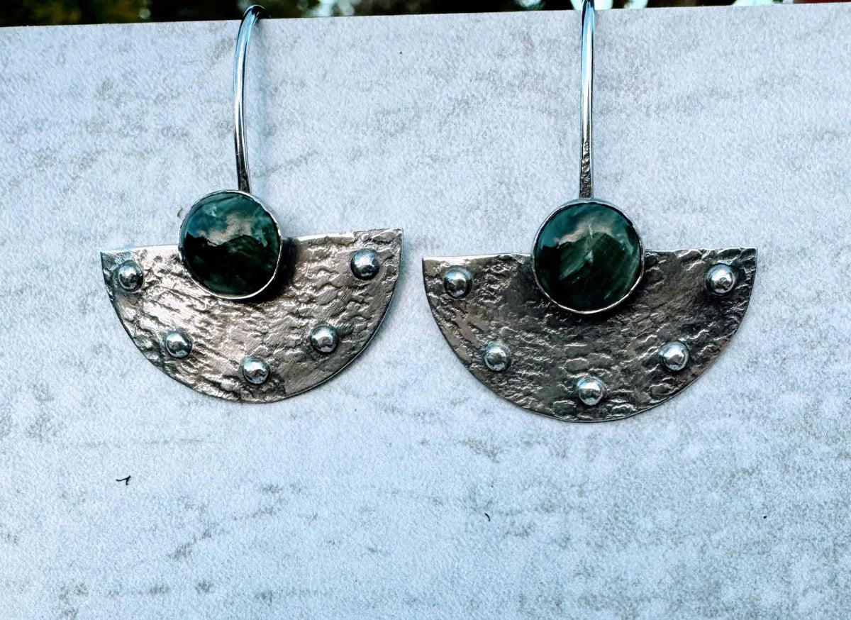 Moon and stars earrings – Seraphanite